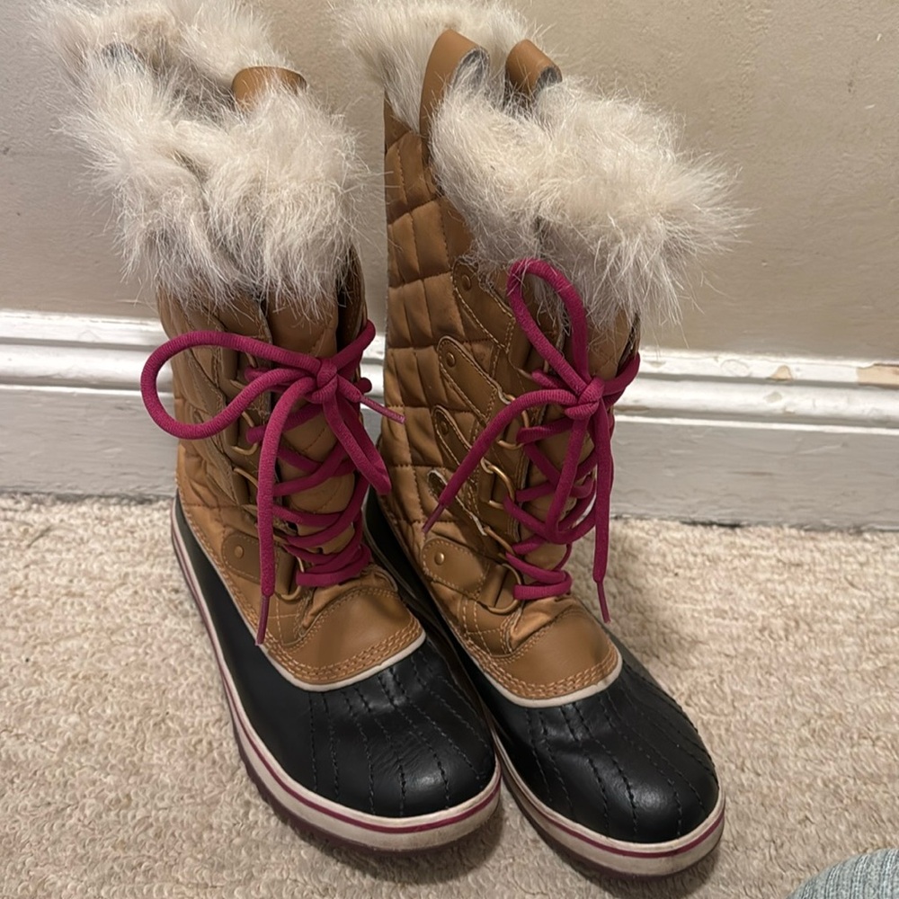 Sorrel boots